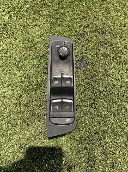 Pulsantiera Alzavetro Anteriore Sinistra Audi A1 2010-2017 8U0959851