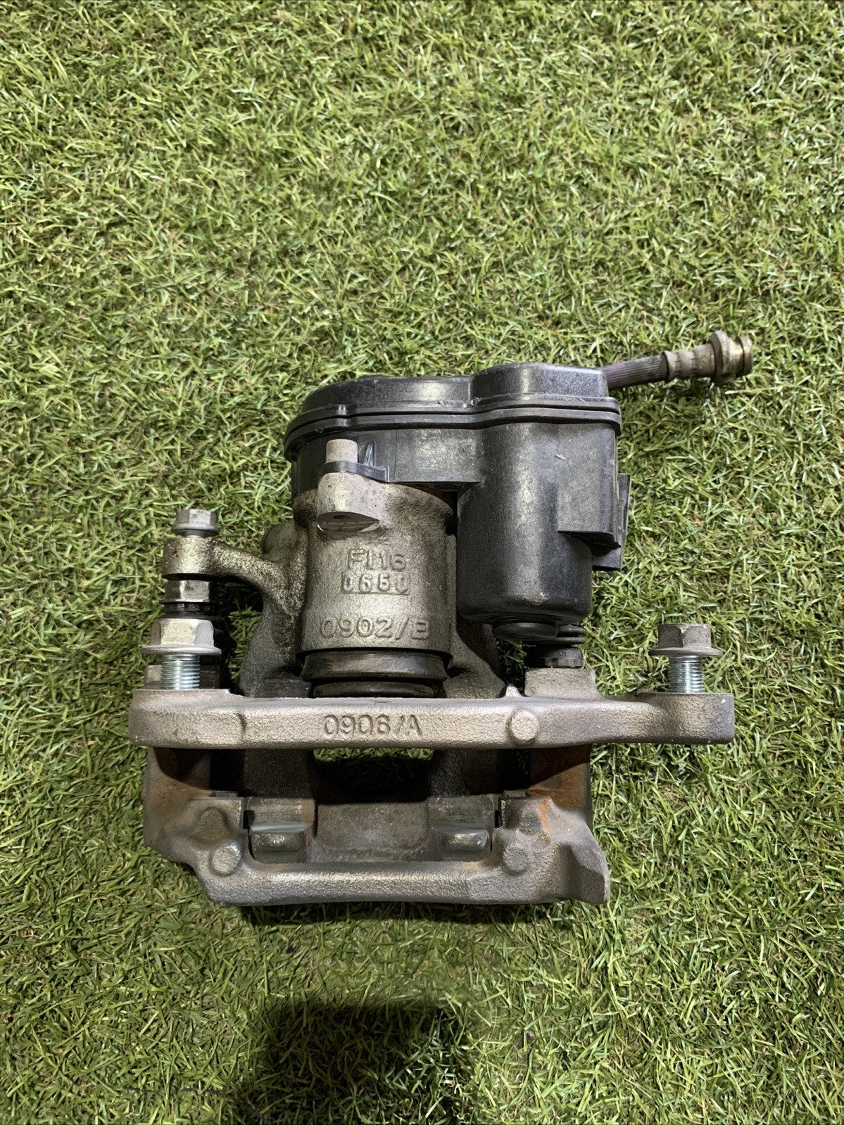 440114EA0A PINZA FRENO POSTERIORE SINISTRA ELETTRICA RENAULT KADJAR 2018