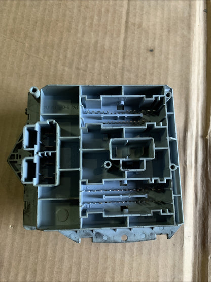 46558760 CENTRALINA SCATOLA FUSIBILI RELÈ ALFA ROMEO 147 1.9 D 85KW 5P (2004)