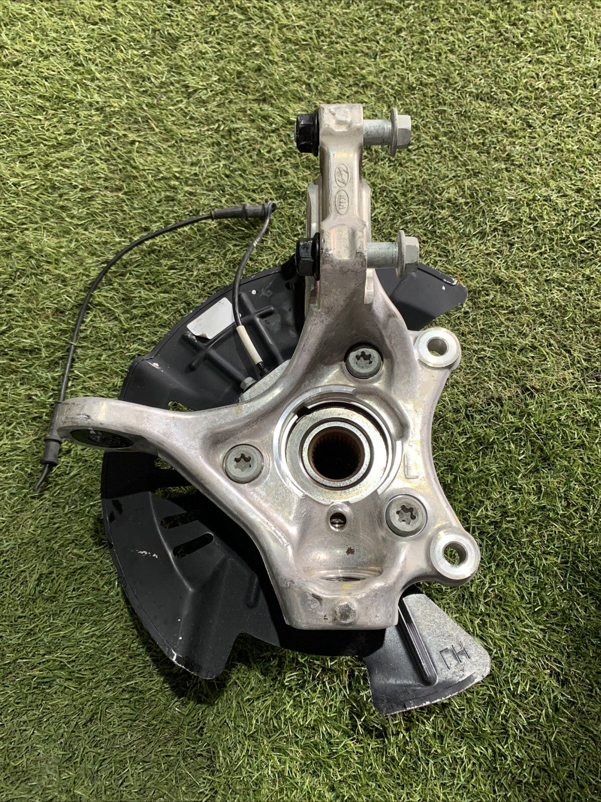 MOZZO MONTANTE ANTERIORE SINISTRA HYUNDAI KONA ELETTRICA EM16 51705K4100 2020