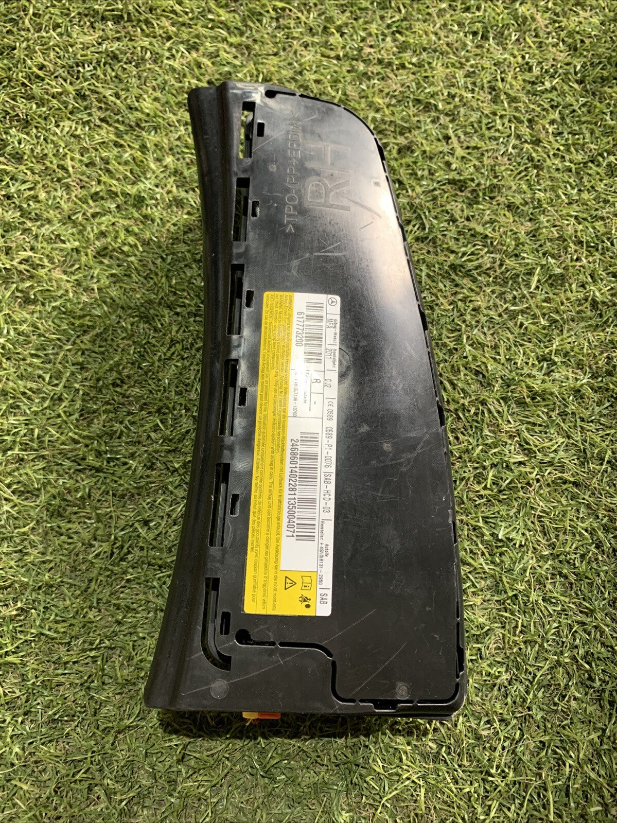 AIRBAG SEDILE DESTRO PER MERCEDES Classe B W246 2° Serie 617773200 (12>)