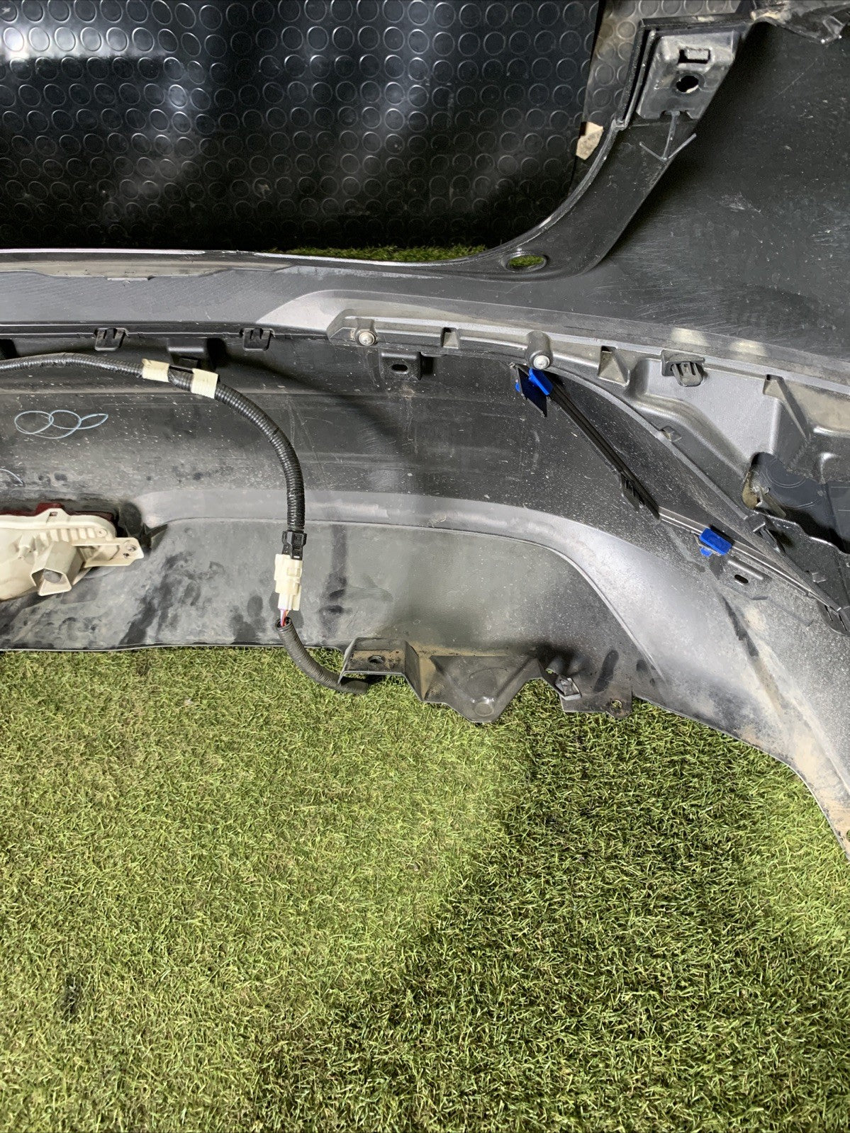 PARAURTI POSTERIORE COMPLETO PER TOYOTA C-HR Ibrida 52159-F4010 (16>23)