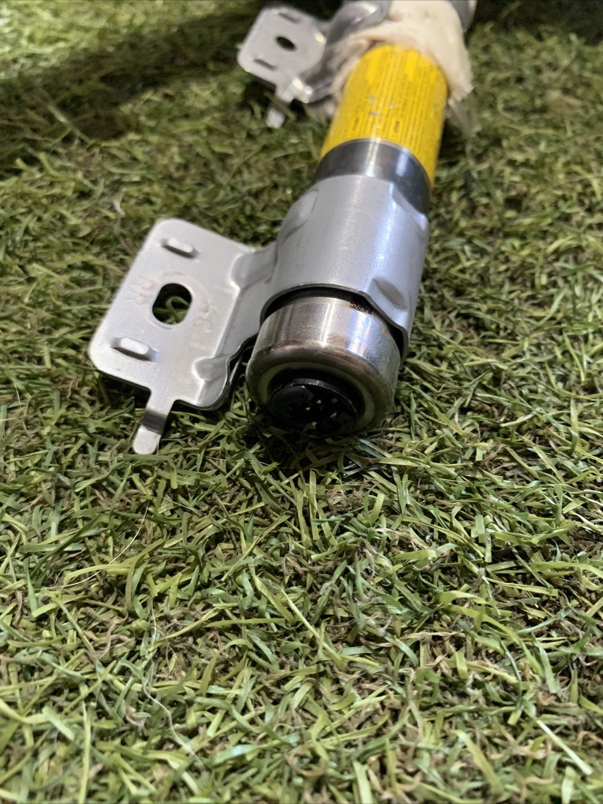 AIRBAG A TENDINA DESTRA DX TOYOTA AYGO 2018 621700H050