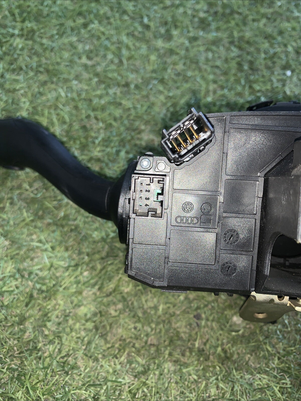 Devioluci AUDI Q7 1 Serie 4F0953549A