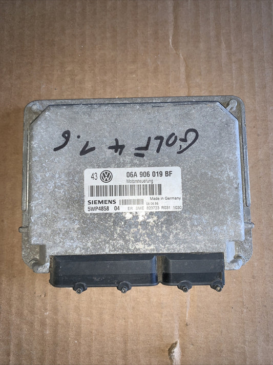 Centralina motore ECU 06A906019BF Volkswagen Golf Mk4 97-03 1.6 Benzina