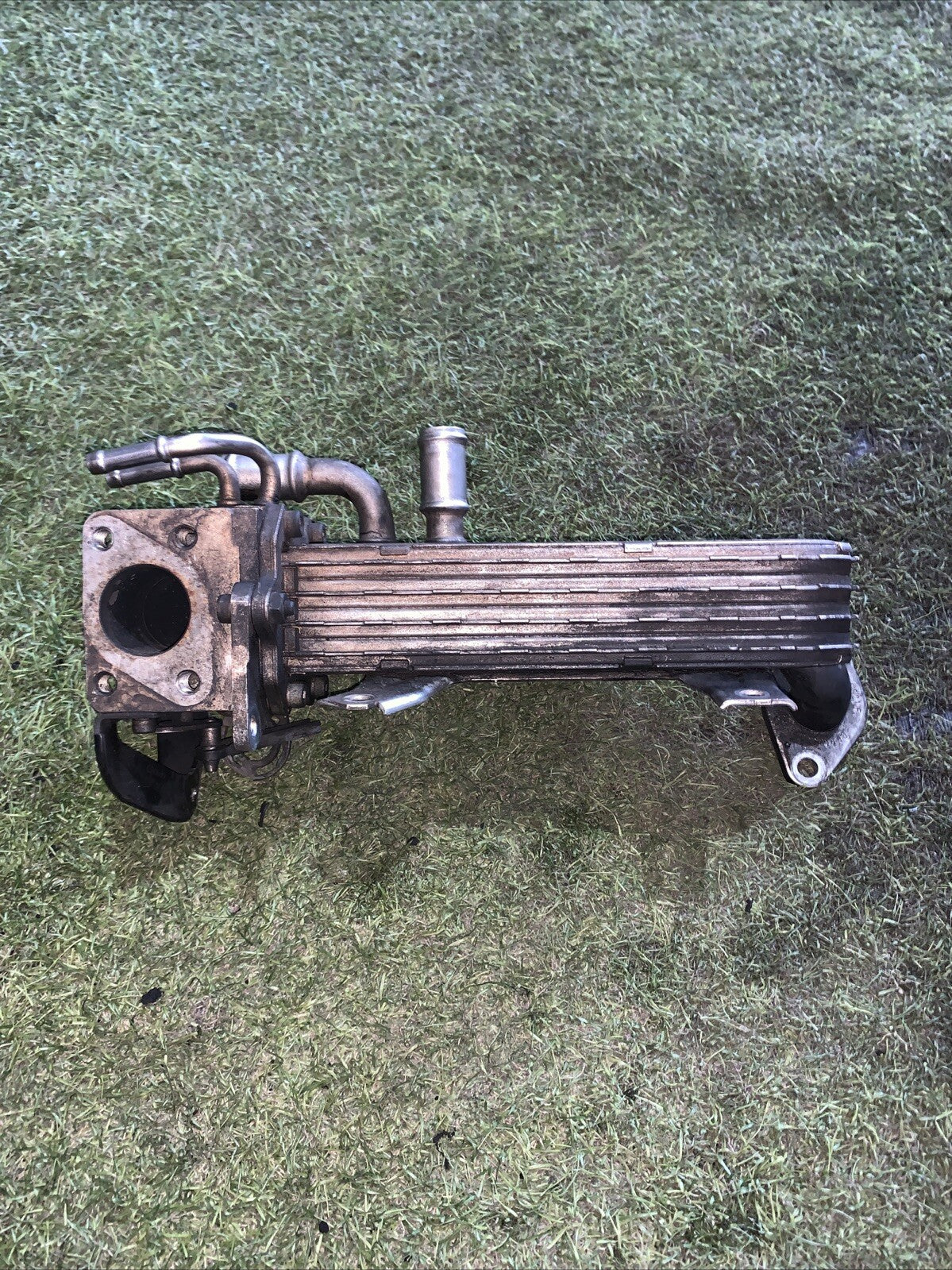 SCAMBIATORE EGR VOLKSWAGEN Golf 5 Berlina 038131513AD BKC Diesel 2005 (2)