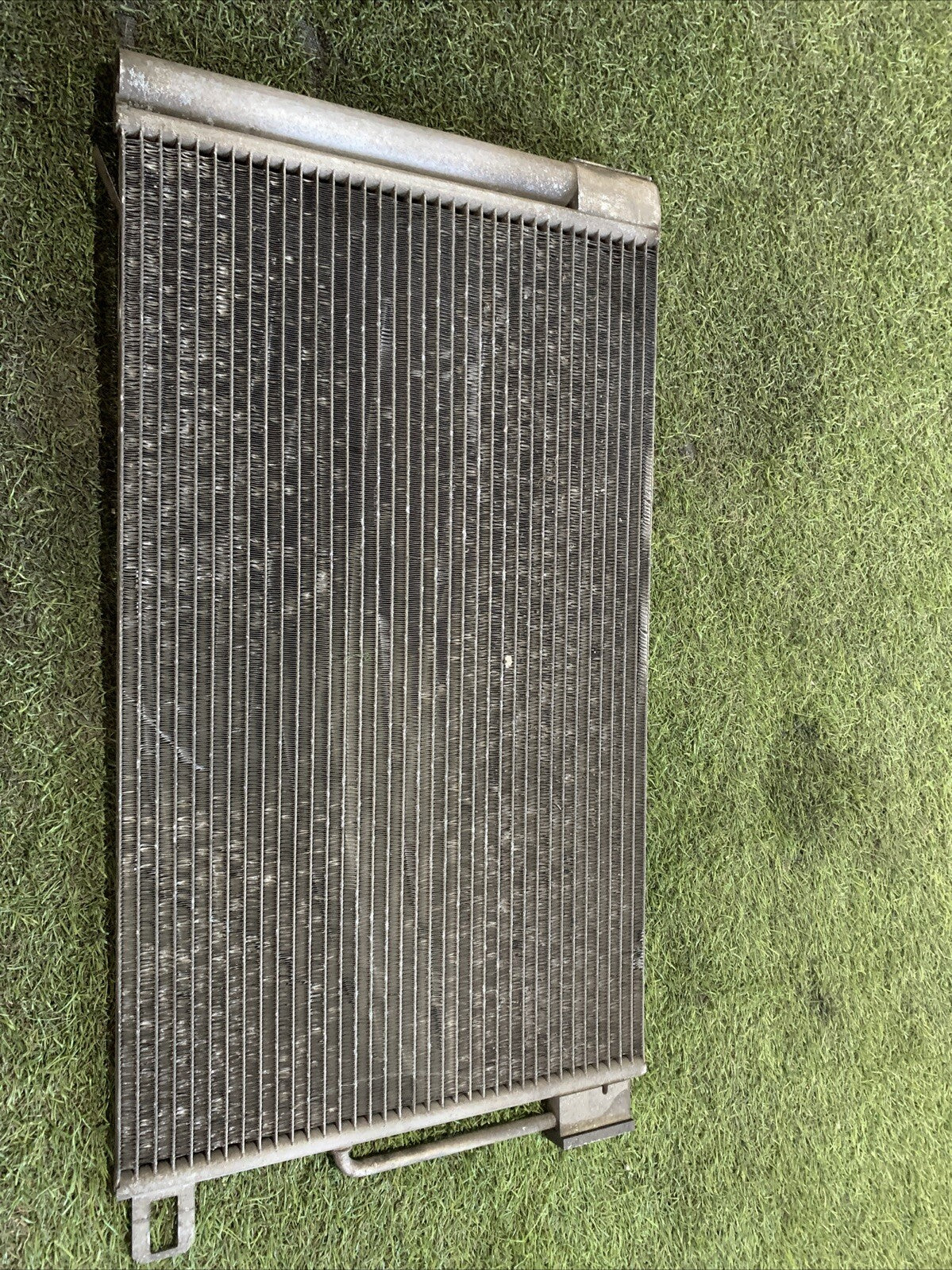 CONDENSATORE ARIA CONDIZIONATA FIAT GRANDE PUNTO 55700406 1.2 BENZINA (3)