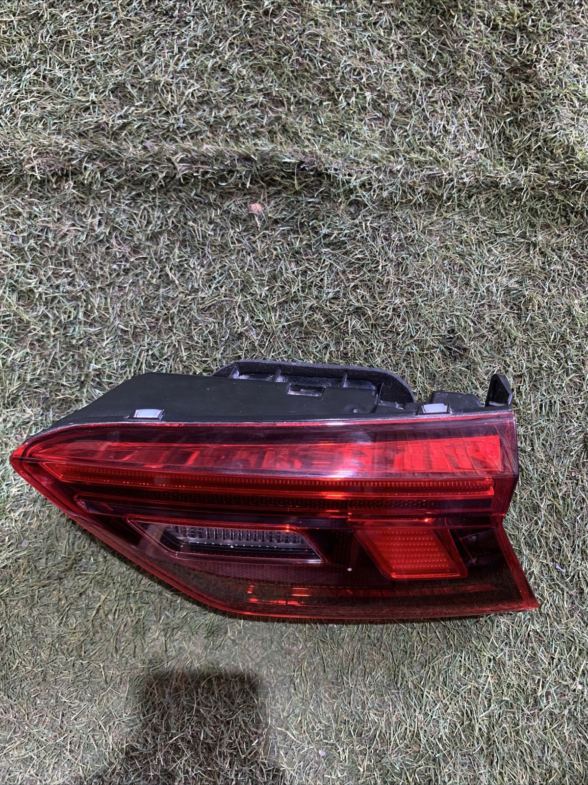 STOP FANALE INTERNO POSTERIORE DESTRO VOLKSWAGEN TIGUAN 2020 5NA945094F