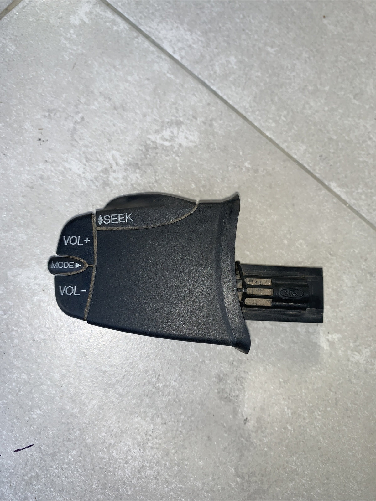 LEVA COMANDI AUTORADIO FORD Focus Berlina 1° Serie 98ab14k147ad    1404773