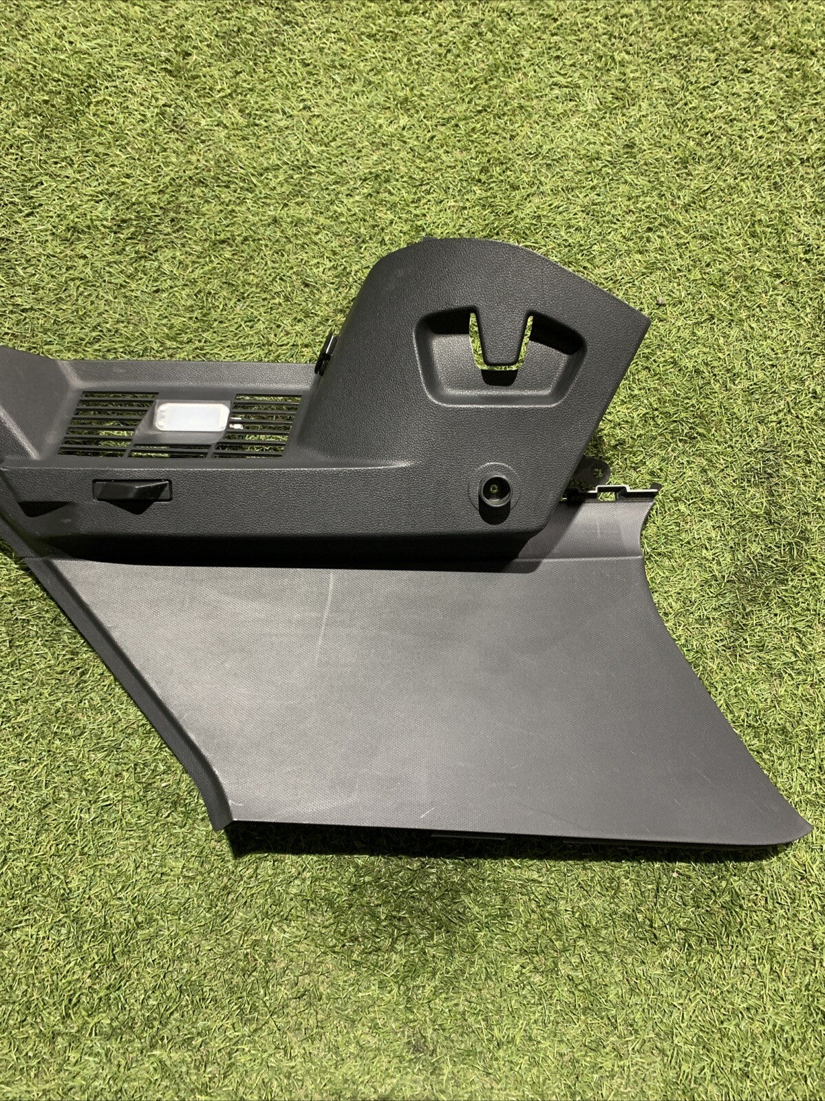 5H6867762 RIVESTIMENTO INTERNO SUPERIORE POSTERIORE BAGAGLIAIO DESTRO VW GOLF 8