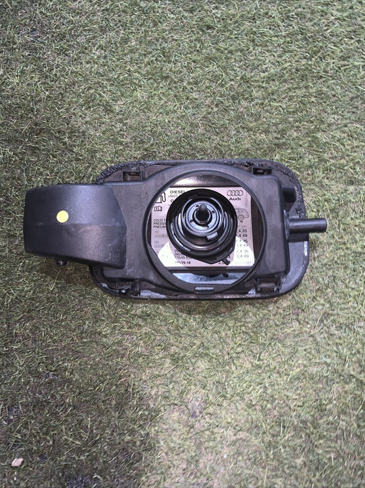 SPORTELLINO CARBURANTE AUDI Q7 2006 3.0 DIESEL 4L0809857