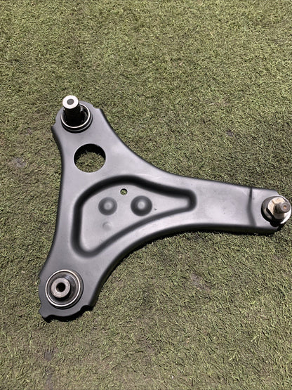BRACCIO OSCILLANTE ANTERIORE DESTRO RENAULT TWINGO 2019 545048628R