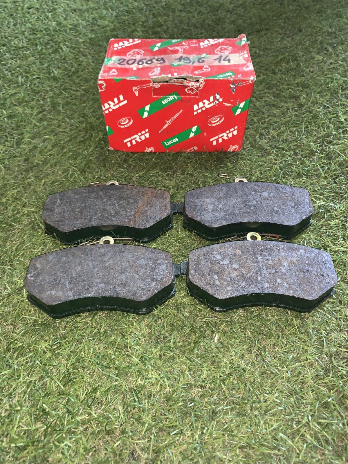 PASTICCHE PASTIGLIE FRENO ANTERIORI PER VOLKSWAGEN GOLF PASSAT AUDI 80