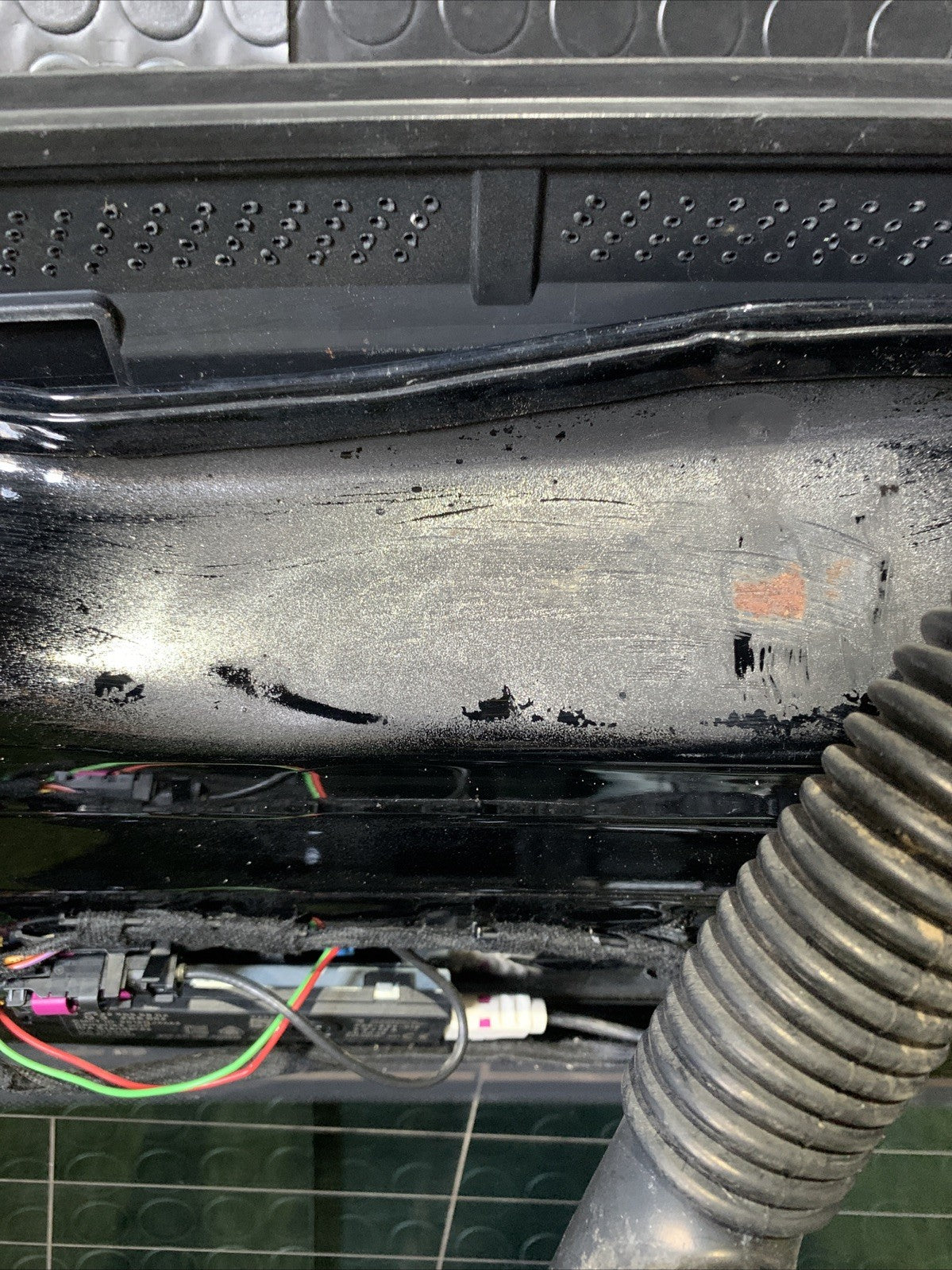 PORTELLONE COFANO BAULE POSTERIORE MERCEDES CLASSE A W176 DAL 2012 AL 2018