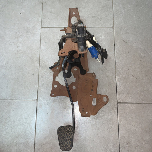 PEDALIERA FRENO FORD FIESTA 6 Serie