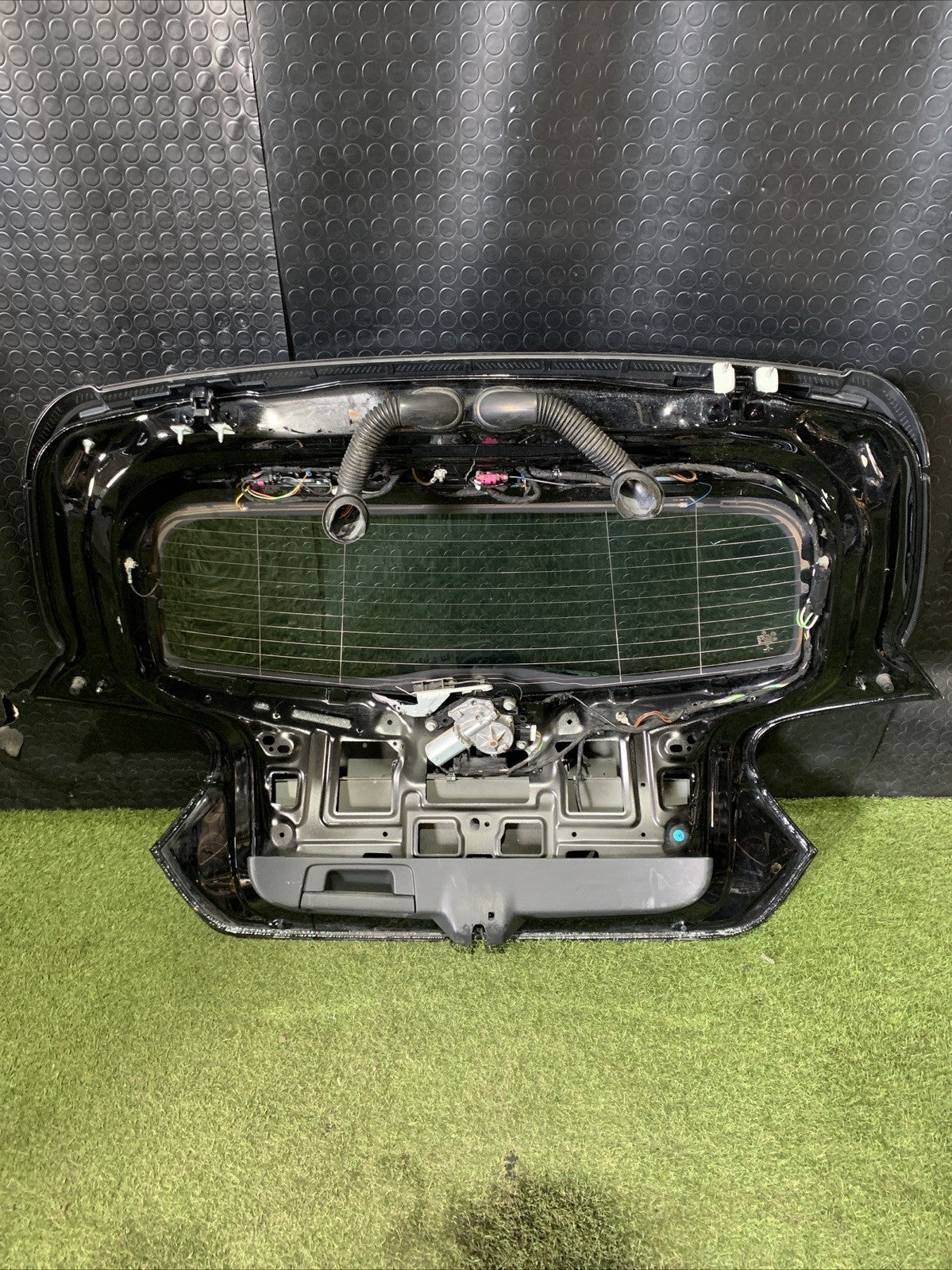 PORTELLONE COFANO BAULE POSTERIORE MERCEDES CLASSE A W176 DAL 2012 AL 2018