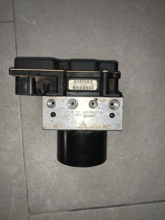 Centralina ABS Modulo Pompa BOSCH 0265800511 6Q0614117N VOLKSWAGEN POLO 9N 2005