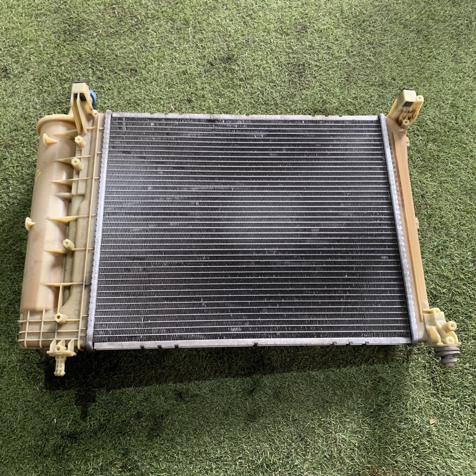 RADIATORE ACQUA LIQUIDO RAFFREDDAMENTO MOTORE LANCIA YPSILON 1.2 BENZINA 2018