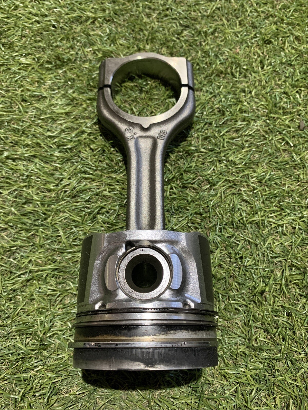 Pistone Motore Peugeot 2008 1.6 Diesel 9H05 1607373680 (1)