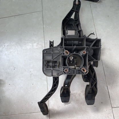 Pedaliera completa freno-frizione-acceleratore Fiat Punto 188 1.2