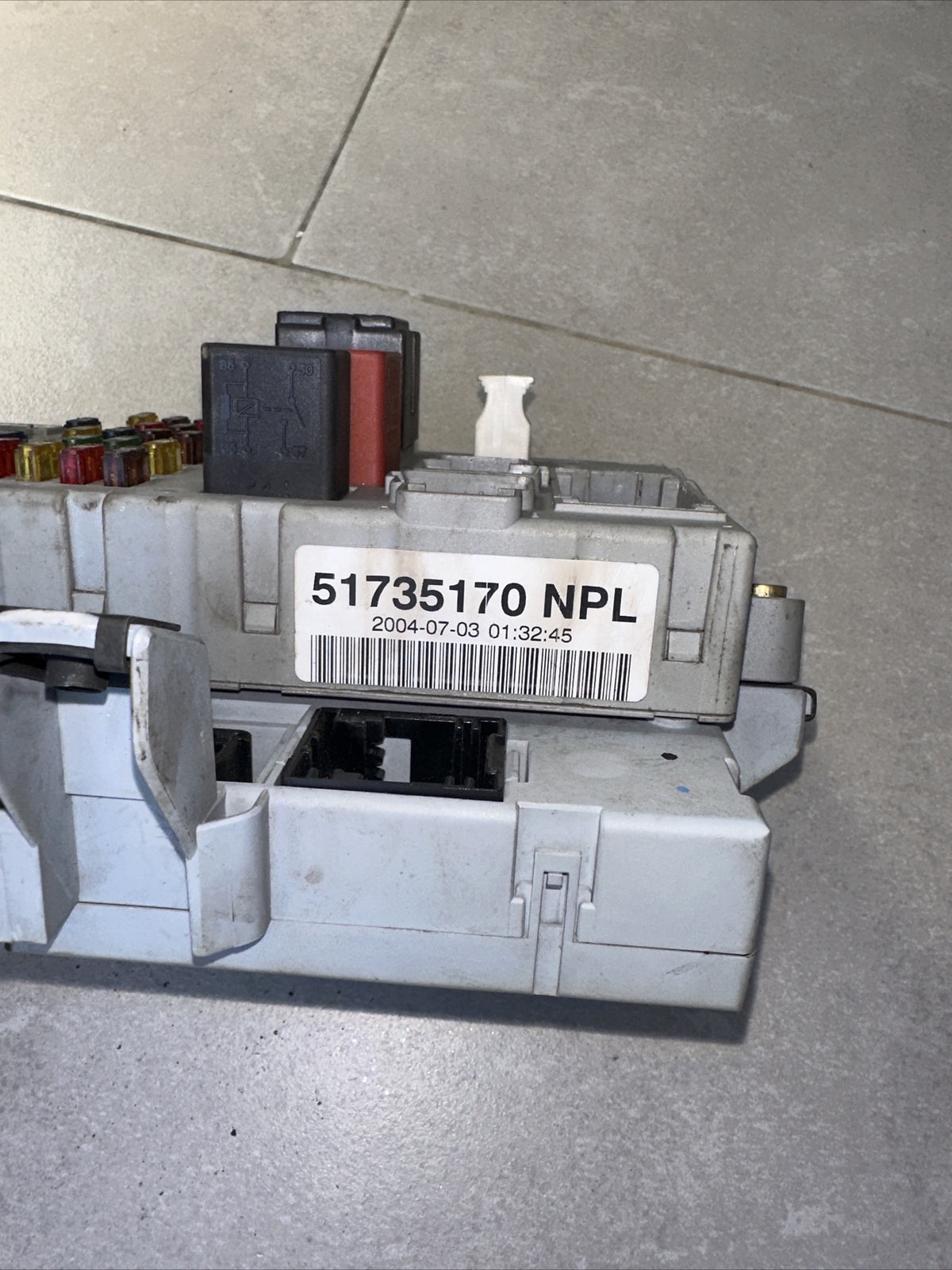 51735170 CENTRALINA SCATOLA PORTAFUSIBILI FUSIBILIERA FIAT PUNTO 188 1.3 Mj