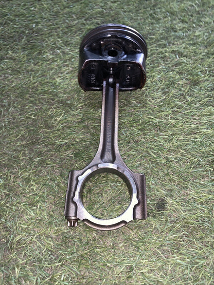 Pistone Motore Ford Fiesta 2019 1.0 Benzina Aspirato (2)