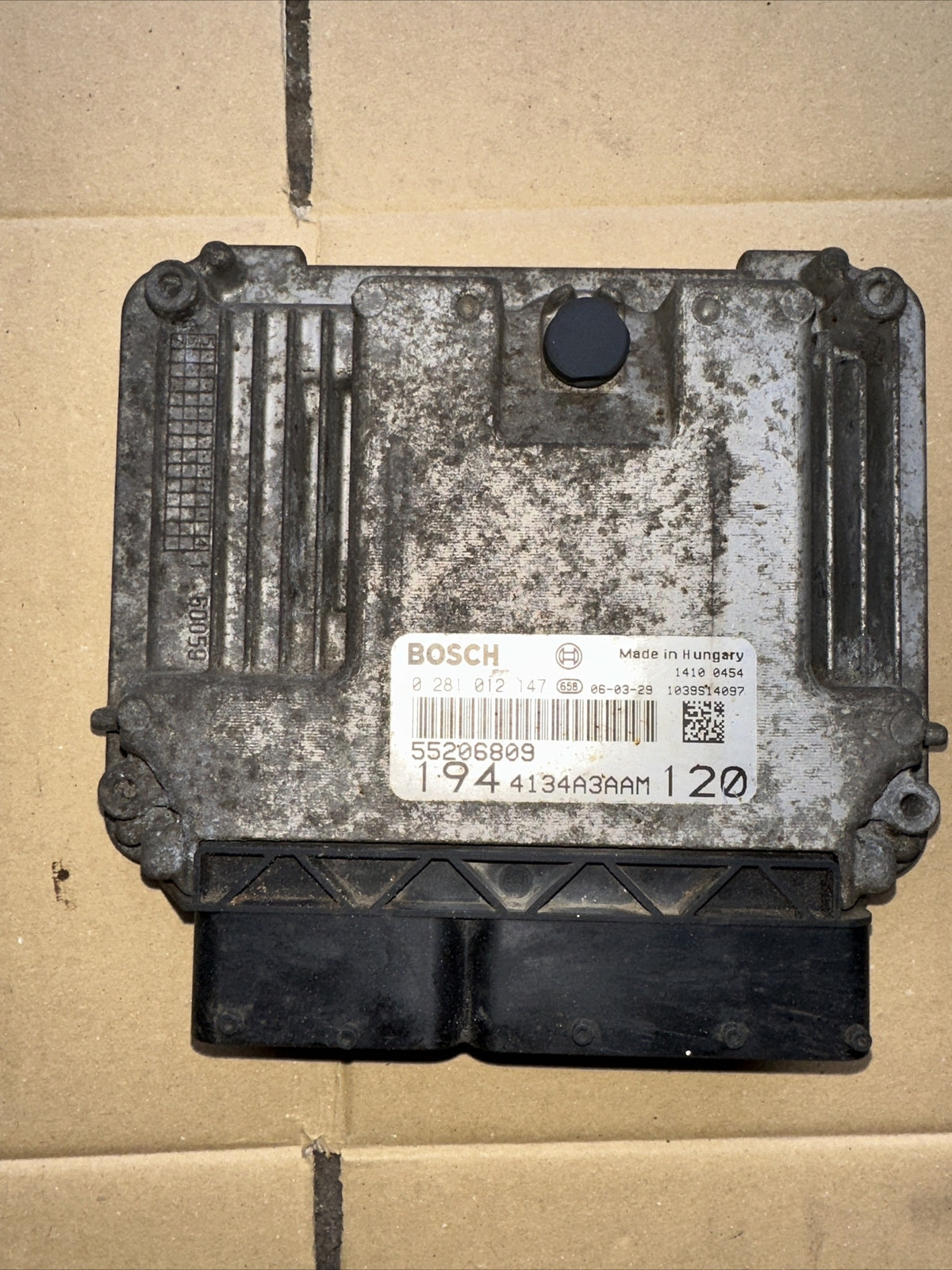 ECU CENTRALINA MOTORE FIAT CROMA 2007 1.9 120CV 55206809 BOSCH 0281012147