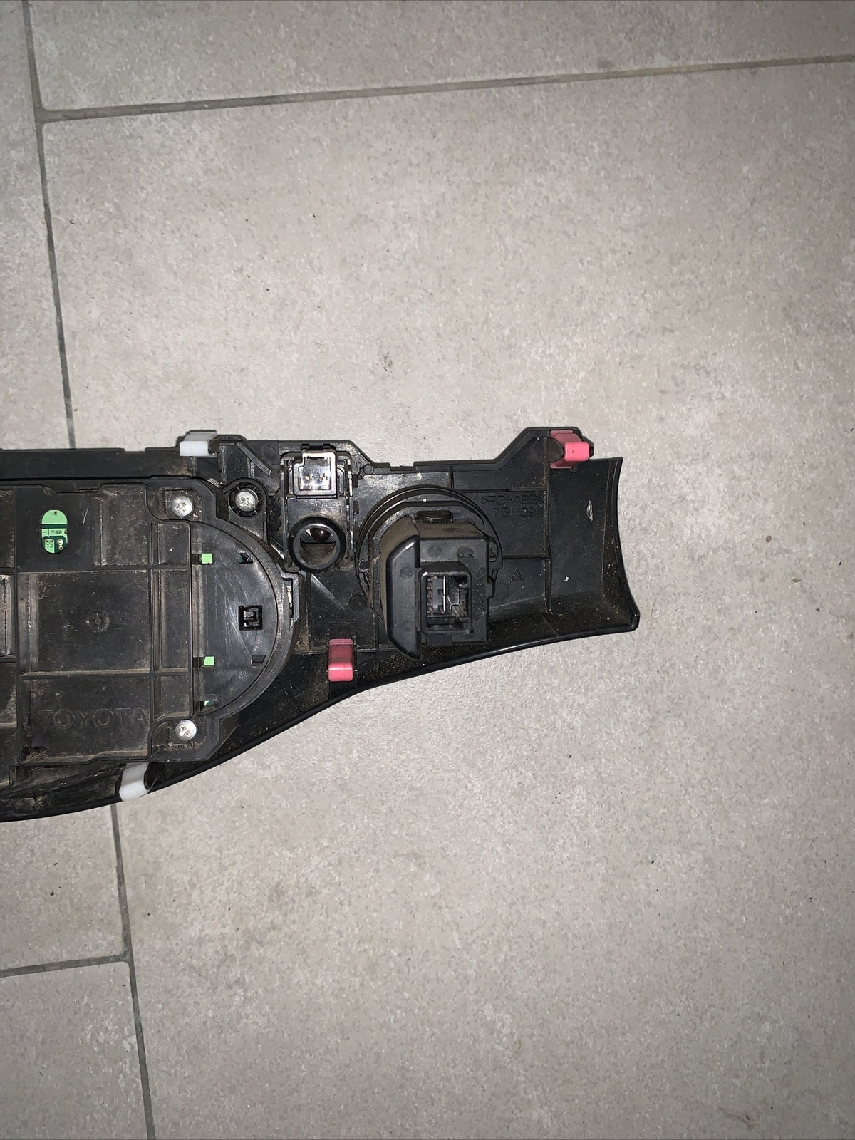 559000D800 CONSOLE COMANDI CLIMA TOYOTA YARIS III REST (P13) 1.5 Ben