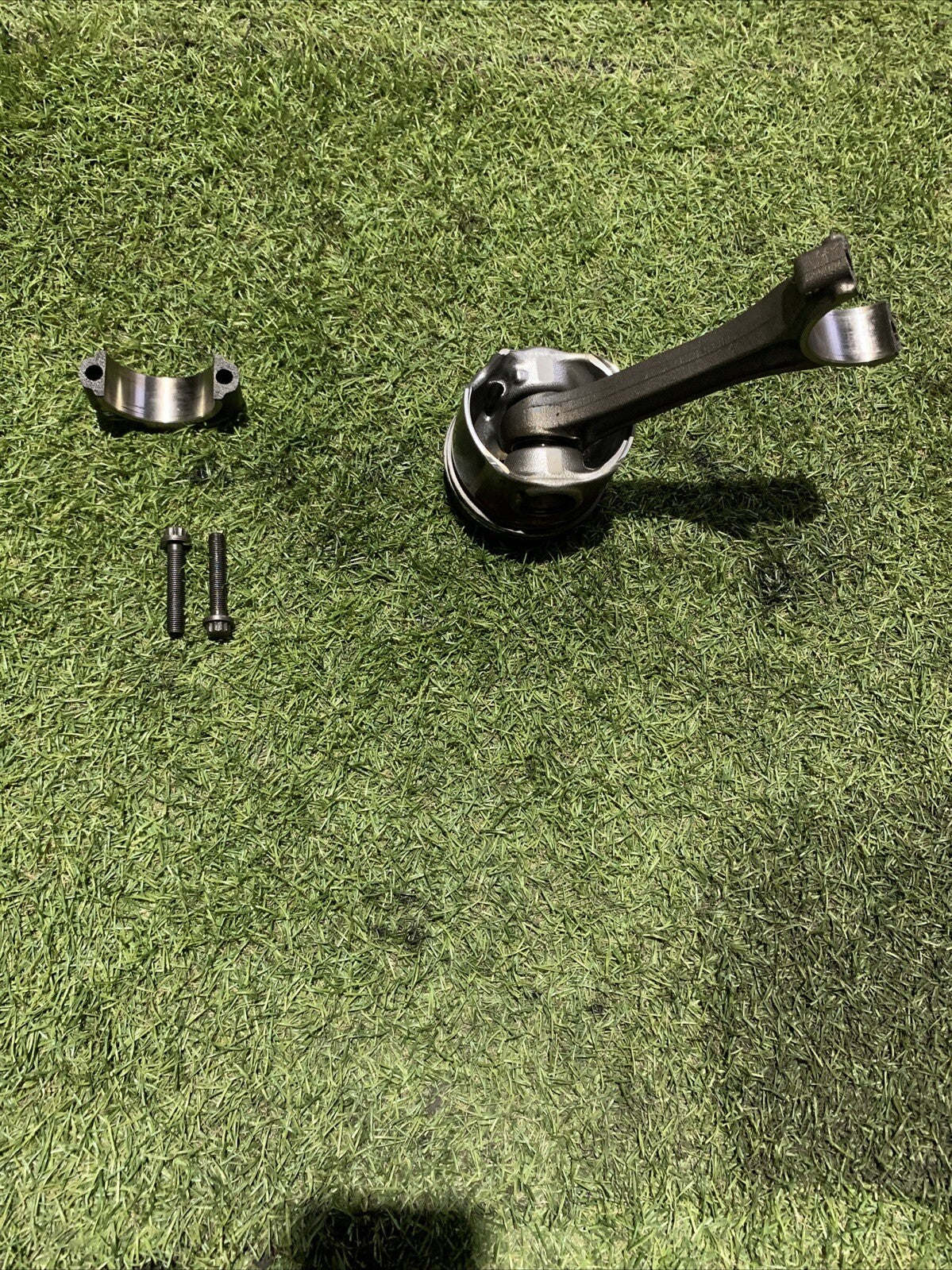 Pistone Motore Audi A3 8V Golf 7 1.6 CRK 03L105401A (1)