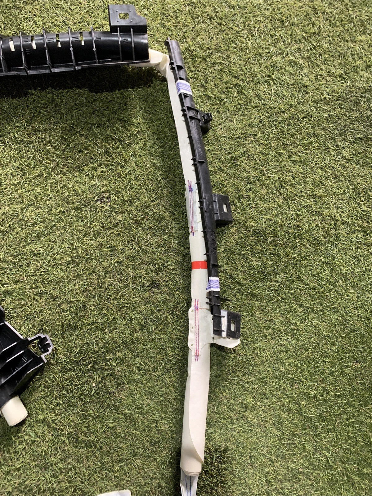 AIRBAG A TENDINA DESTRO DX PER TOYOTA C-HR Ibrida 62170F4010 (16 23) (2)