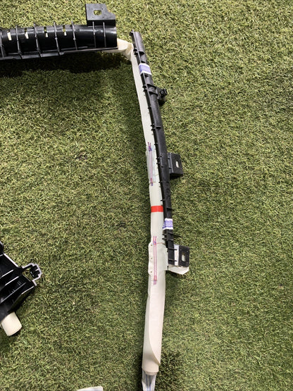 AIRBAG A TENDINA DESTRO DX PER TOYOTA C-HR Ibrida 62170F4010 (16 23) (2)