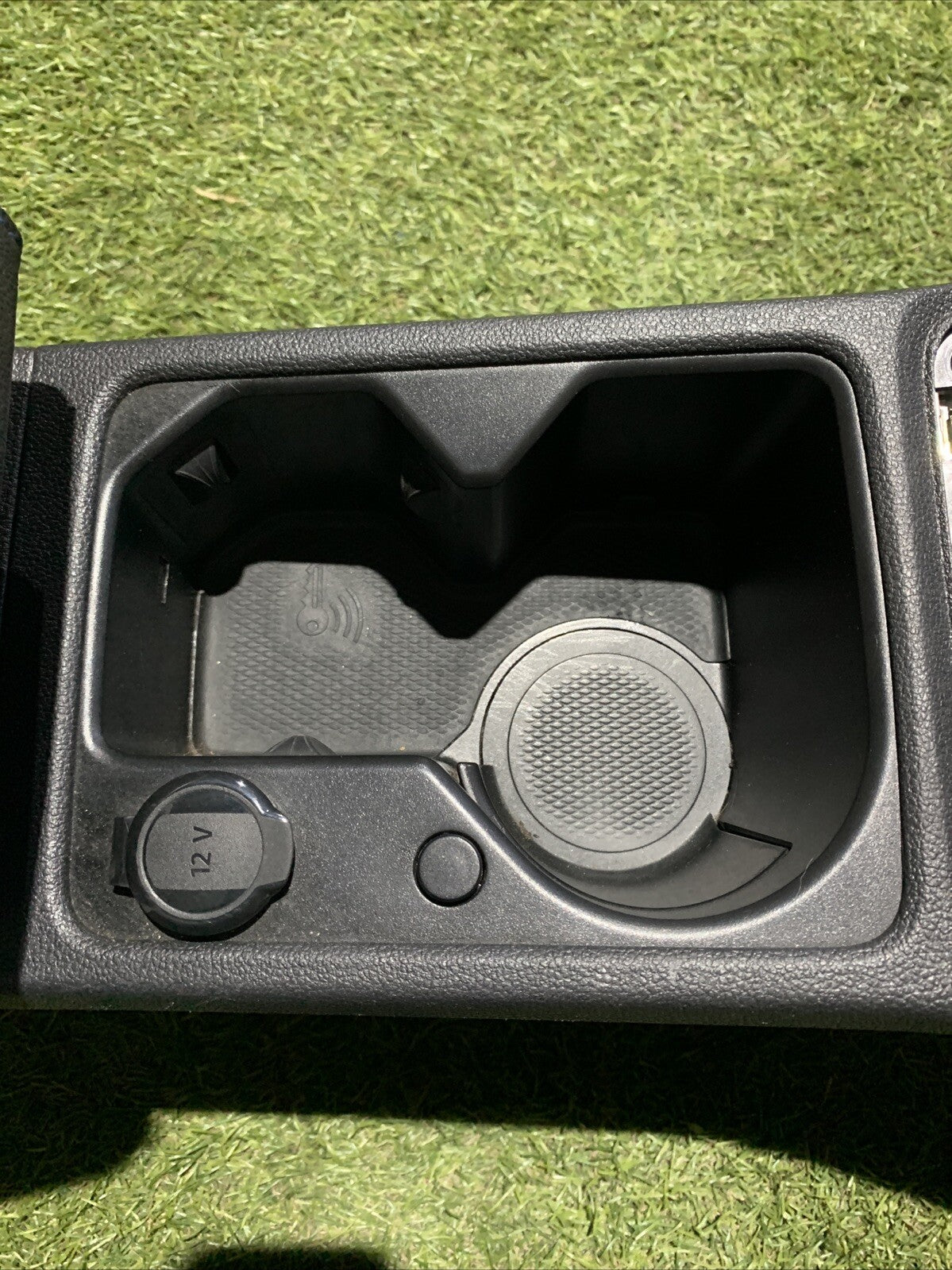 Tunnel Centrale Volkswagen Golf 8R 5H1863241A