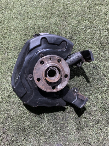 Mozzo Montante Fusello Anteriore Destra Volkswagen Taigo 1.0 Benzina 2Q0407256AD