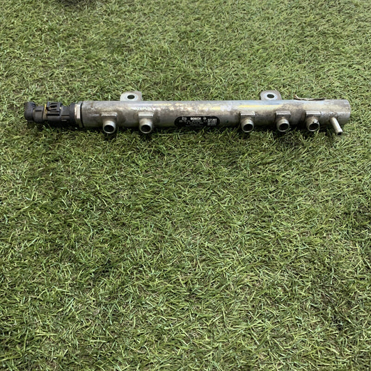 FLAUTO INIEZIONE GRANDE PUNTO OPEL CORSA  FIAT PANDA1.3 MJT0445214086 55200517(2