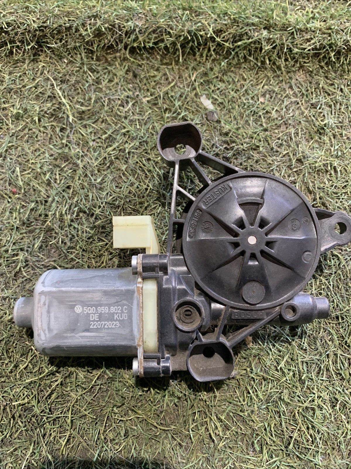 Motorino alzavetro porta anteriore Destro Volkswagen Tiguan 2020 5Q0959802C