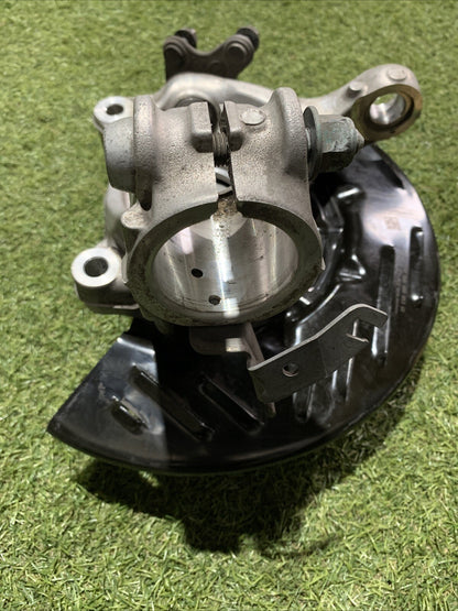 Mozzo Montante Fusello Anteriore Sinistro Volkswagen Golf 8R 2.0 Benzina 