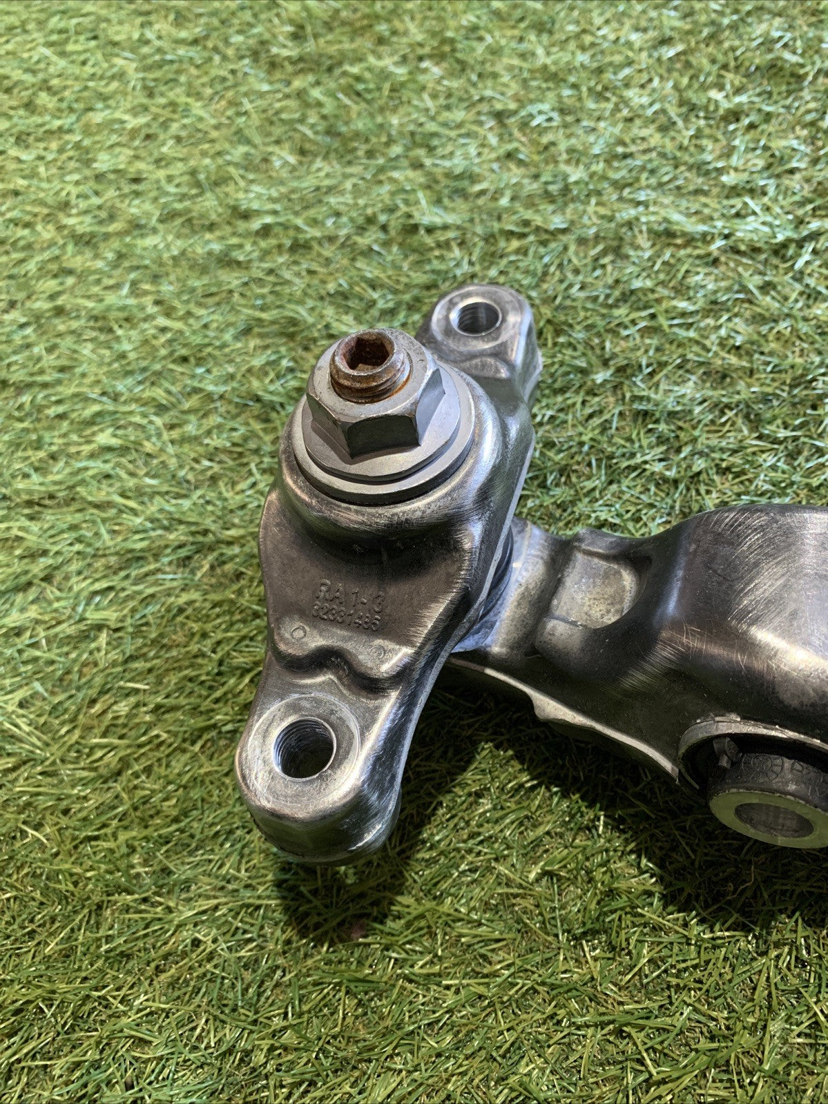 Braccio oscillante anteriore destro Volvo XC60 2025 2.0 Hybrid 32370923