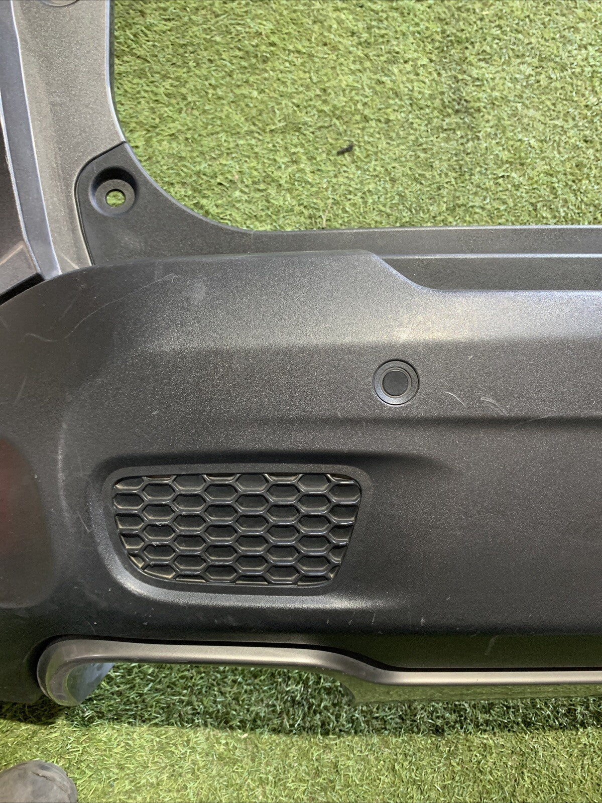 PARAURTI POSTERIORE CON SENSORI DI PARCHEGGIO JEEP RENEGADE 