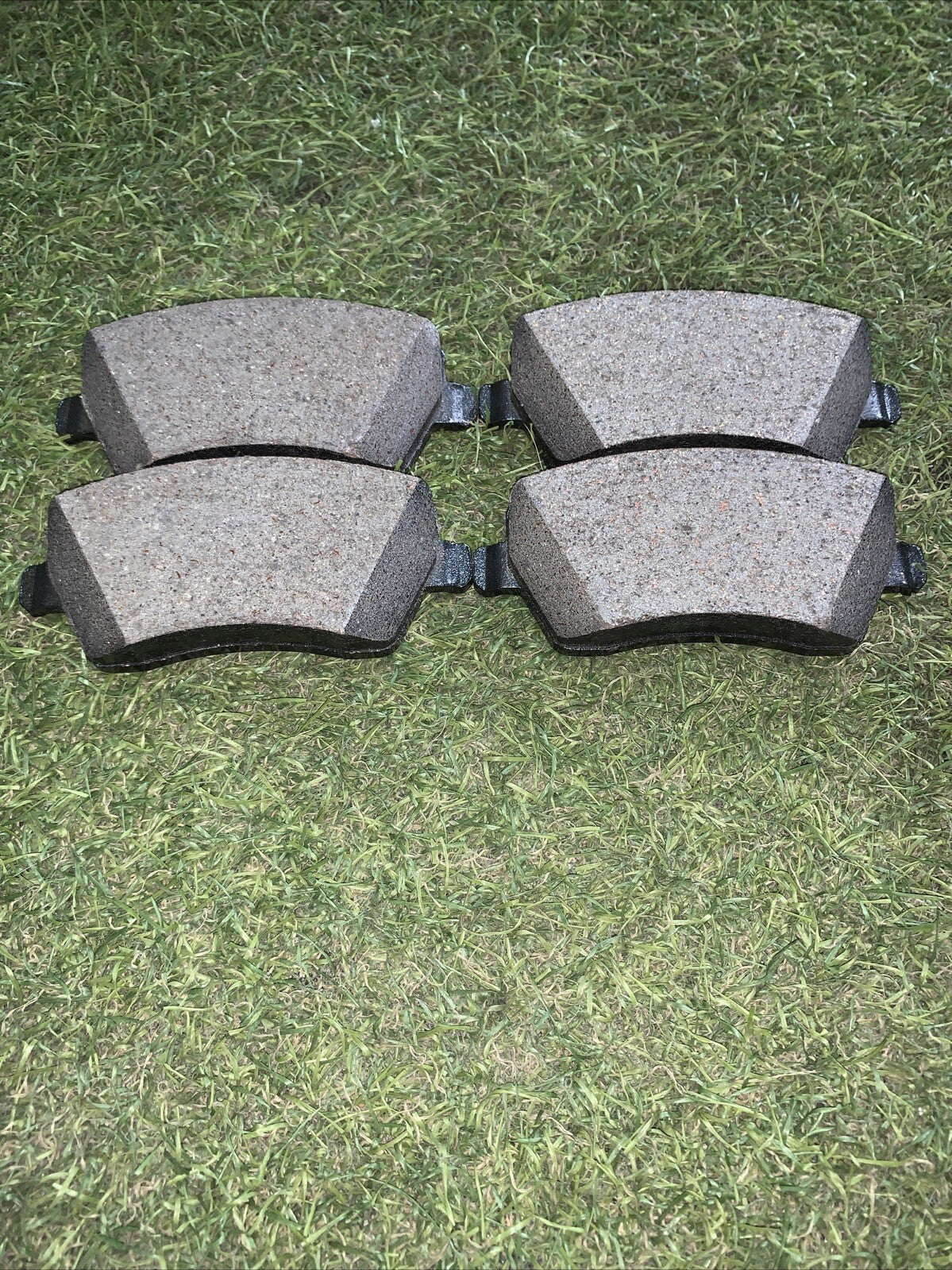 KIT PASTIGLIE FRENI ANTERIORI ORIGINALI RENAULT CLIO 4 IV DAL 2012 AL 2021