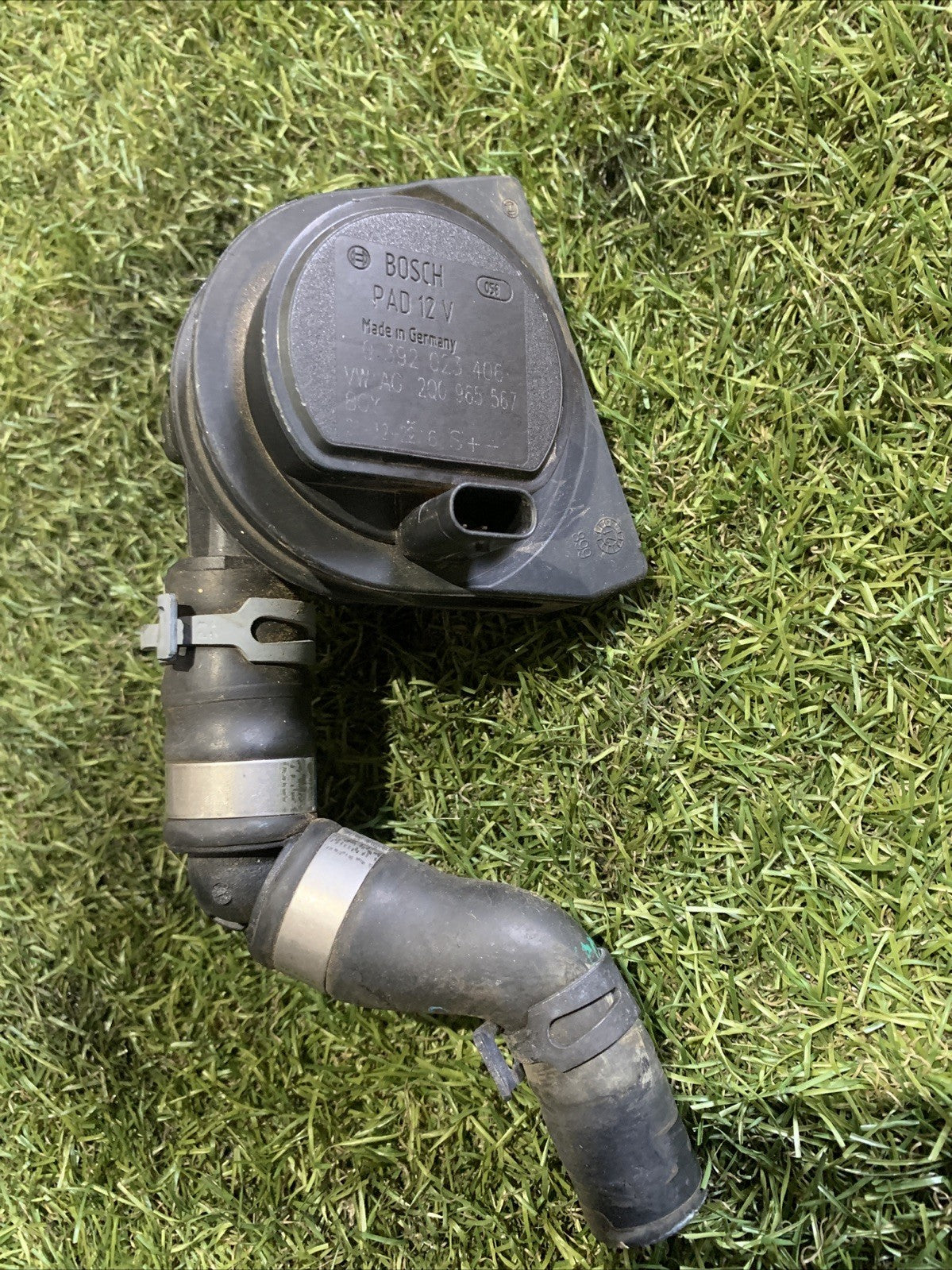 Pompa Acqua Ausiliaria Volkswagen Golf 8 1.0 Benzina DLAB 2Q0965567