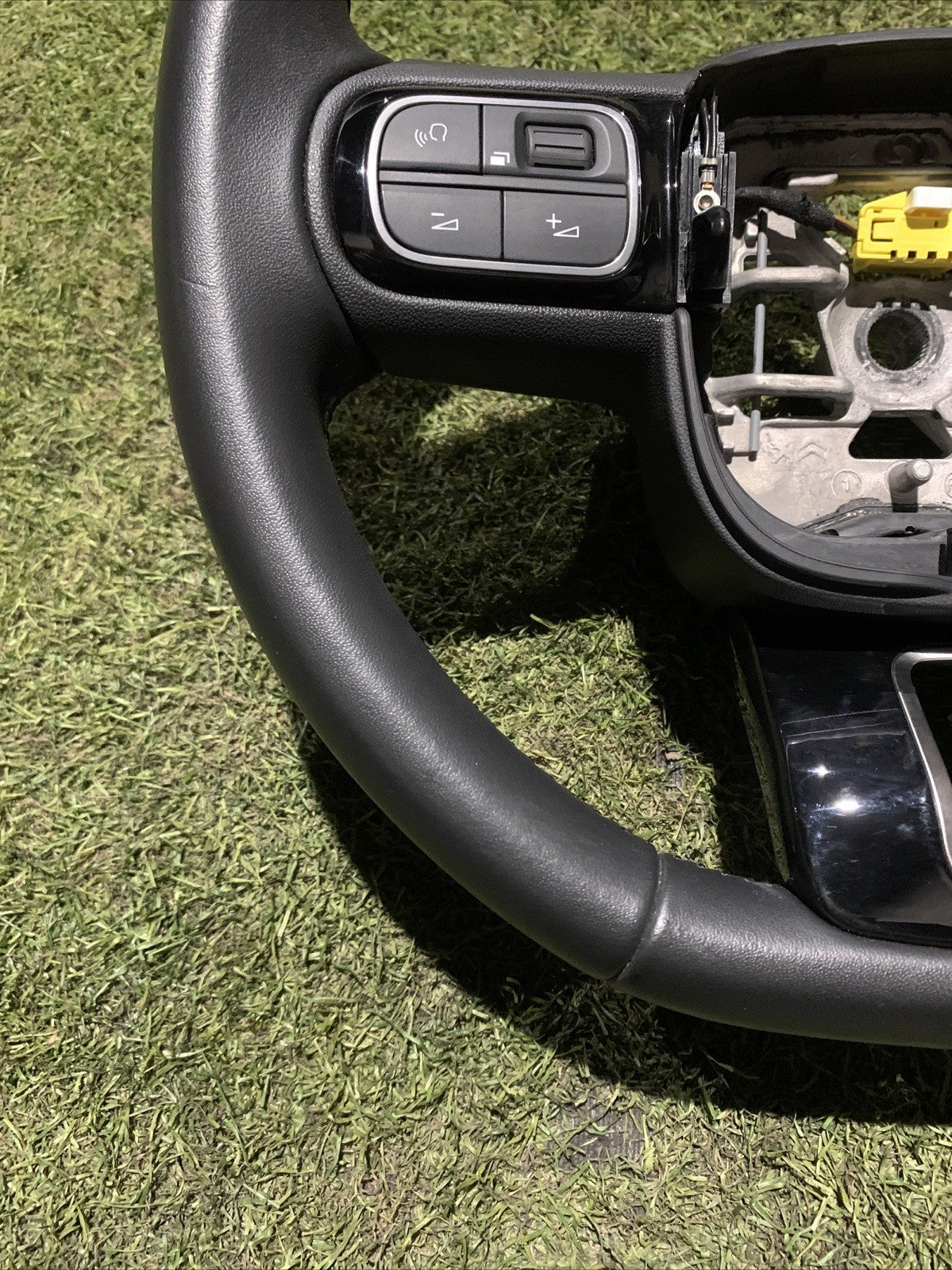 Volante Sterzo Citroen C3 2020 98164326ZD (3)