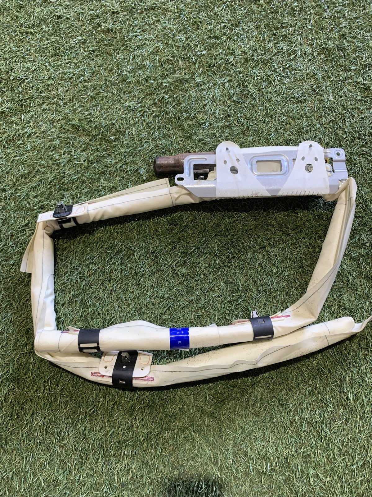 AIRBAG A TENDINA SINISTRA PER VOLKSWAGEN Golf 6 Berlina 5K6880741B (08-12)