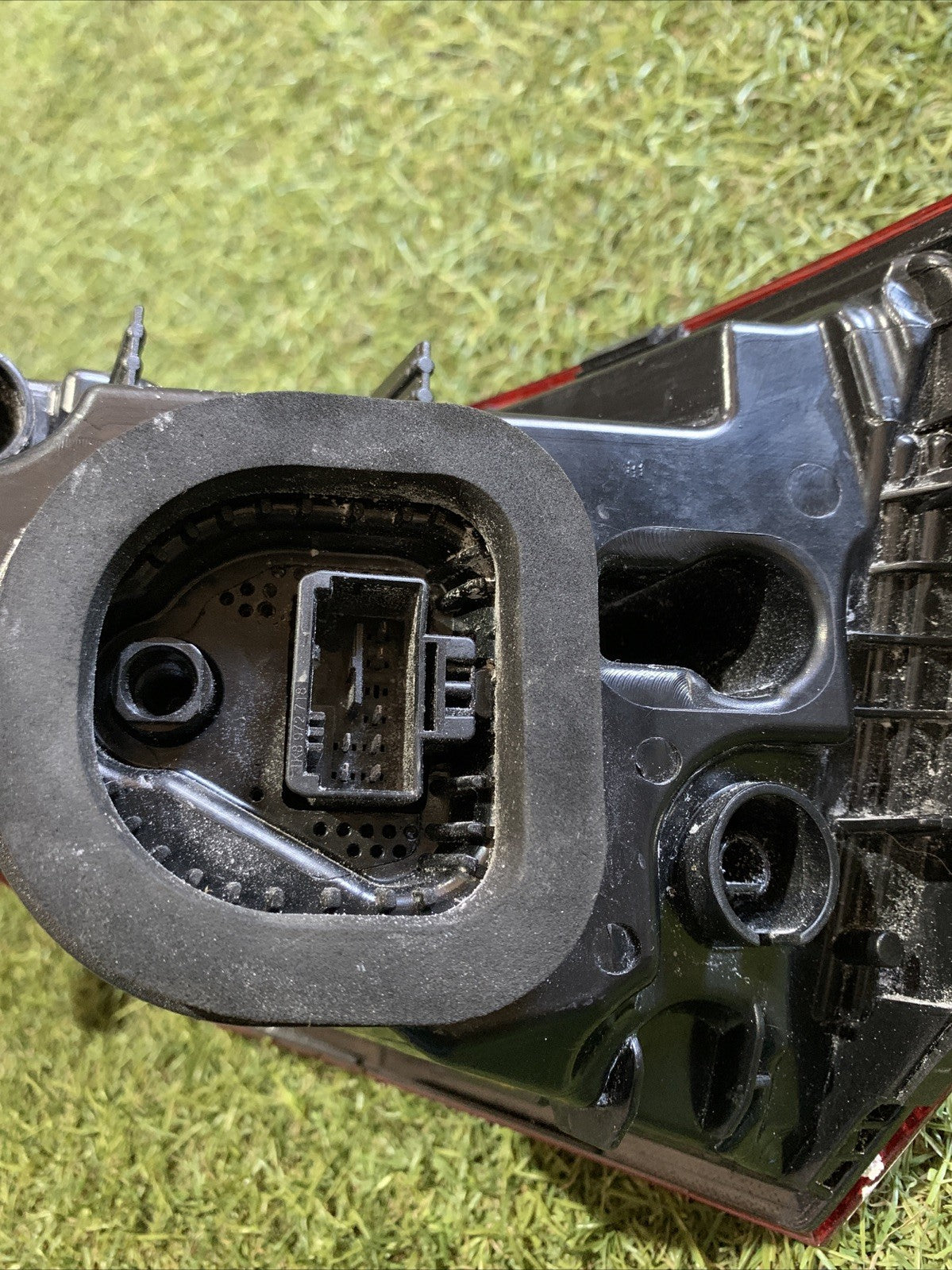 STOP FANALE POSTERIORE SINISTRO PER SKODA Karoq Serie 57A945207D 2024