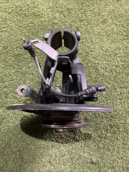 Mozzo Montante Fusello Anteriore Destro Volkswagen T-Roc 2023 1.0 Benzina