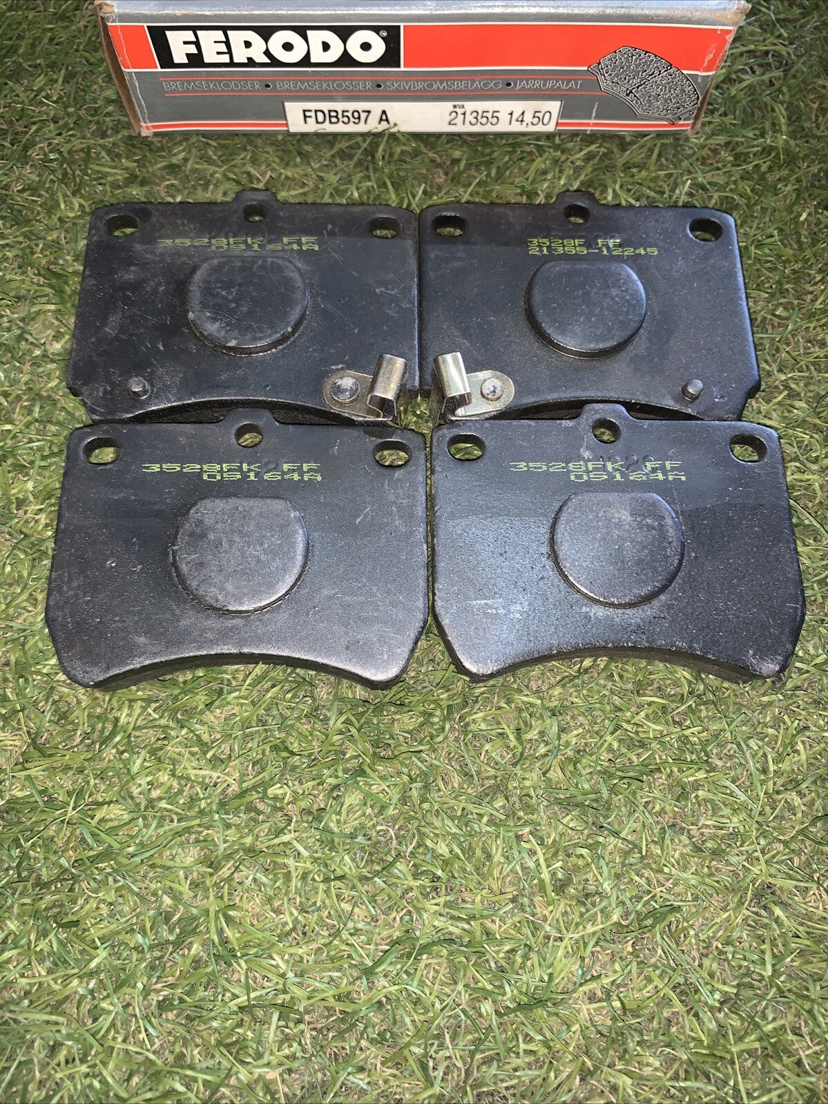 FDB597A Kit pastiglie freno Ferodo Anteriore per KIA PRIDE MAZDA 121