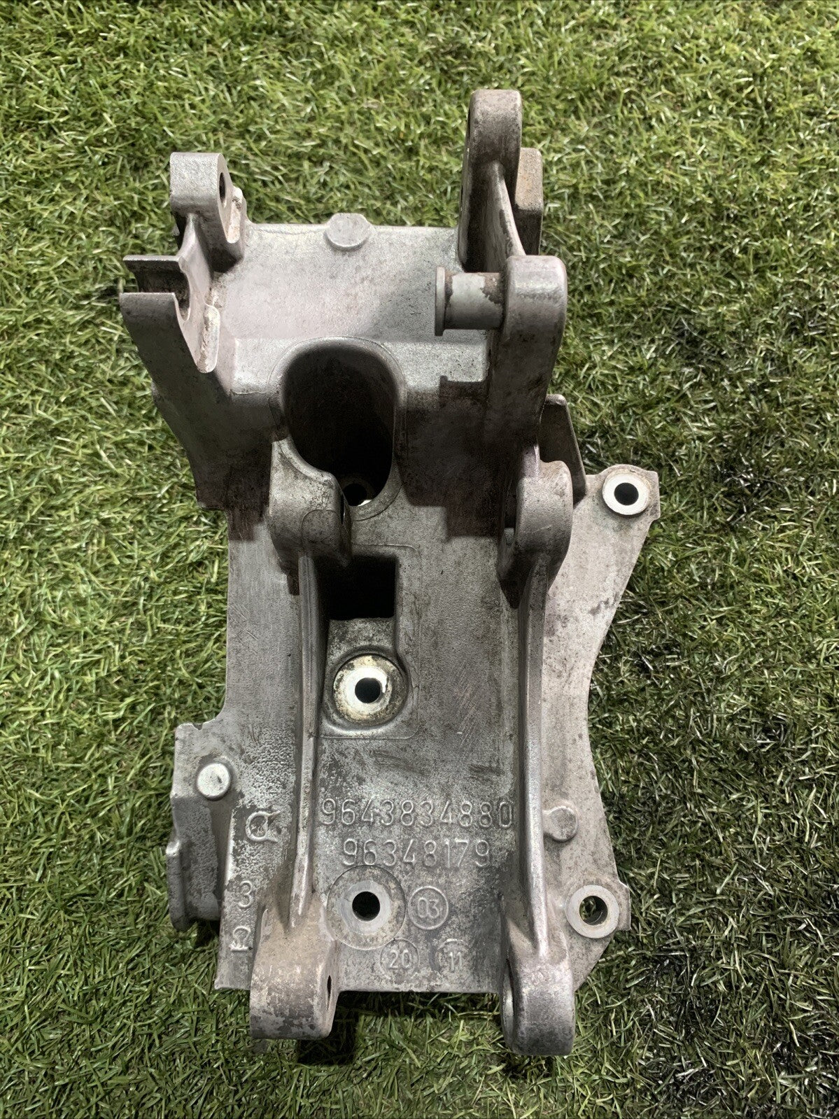 9643834880 SUPPORTO ALTERNATORE FIAT Ulysse 2.2 diesel