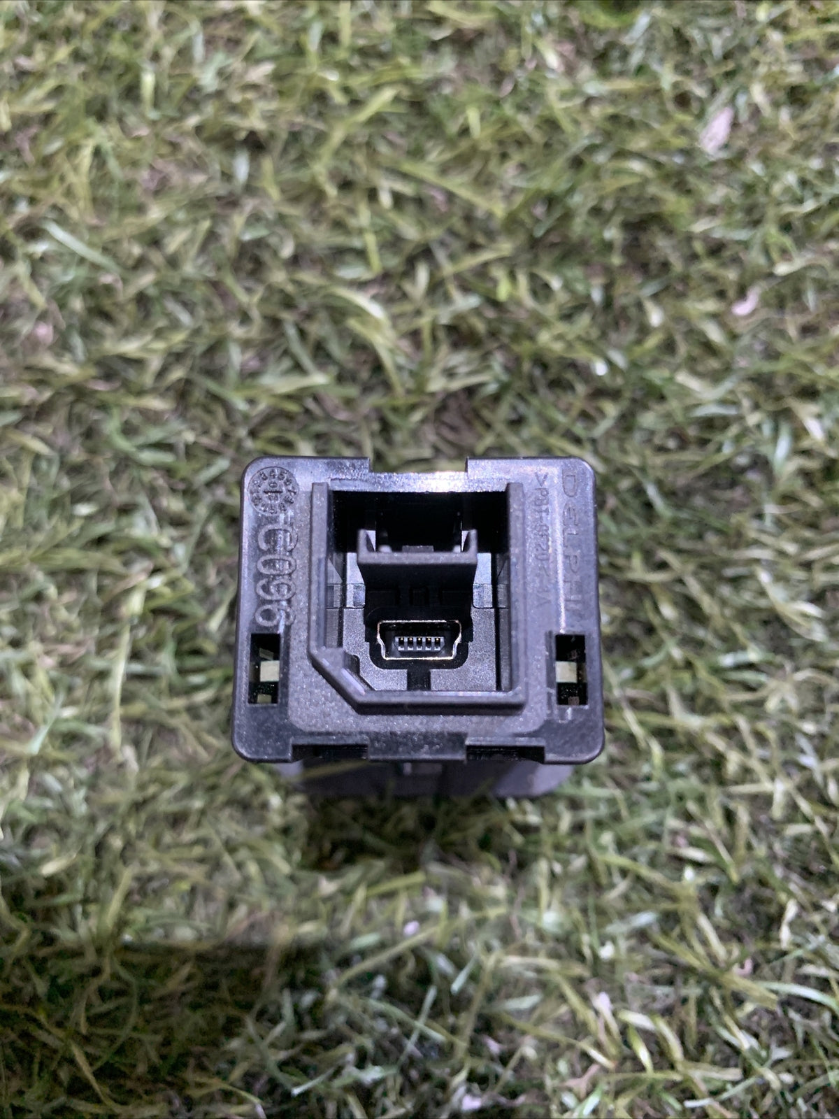 735722609 PORTA USB CENTRALE FIAT 500 X