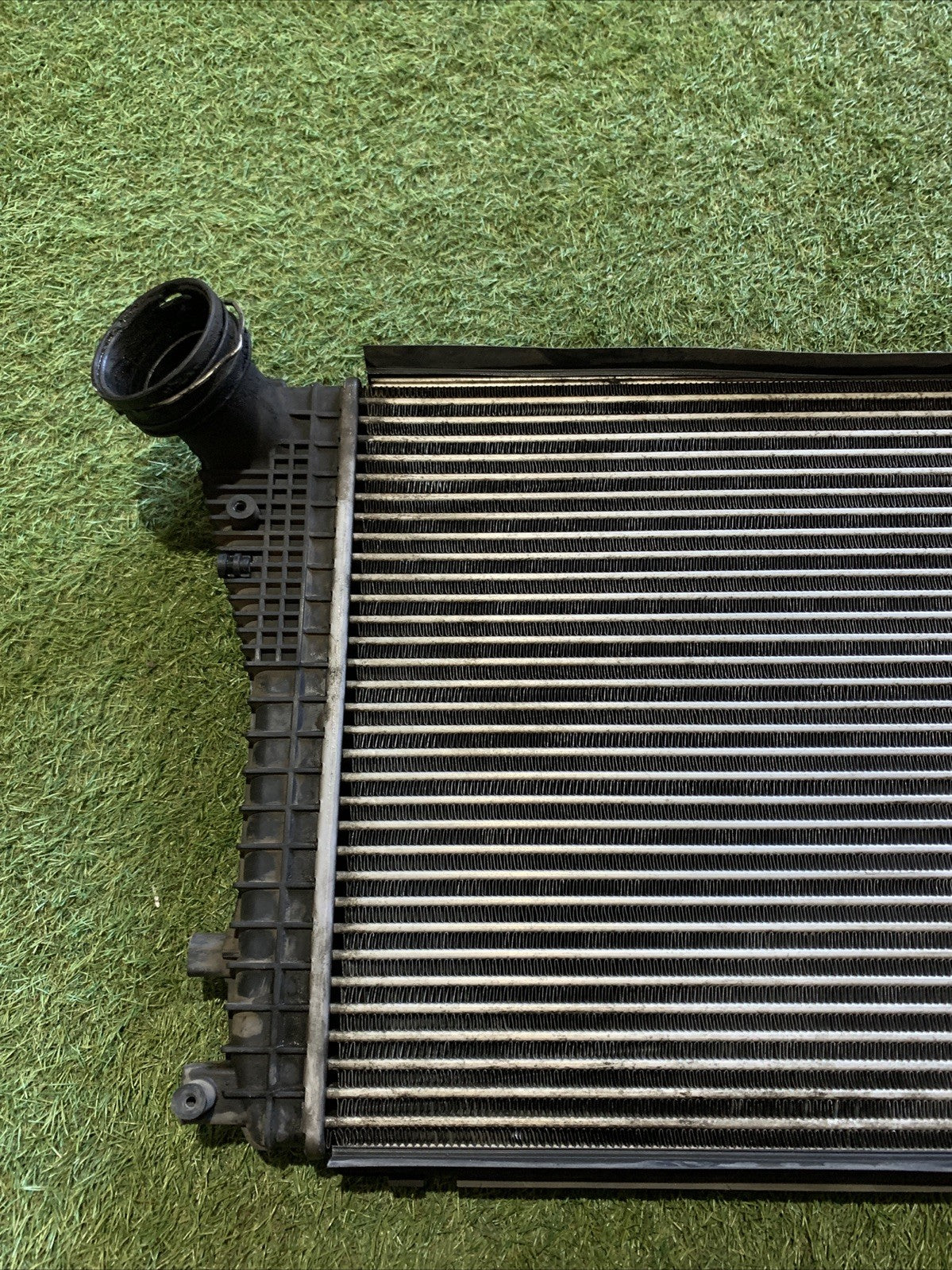 1K0145803E, RADIATORE INTERCOOLER VOLKSWAGEN GOLF 5 2.0 TDI