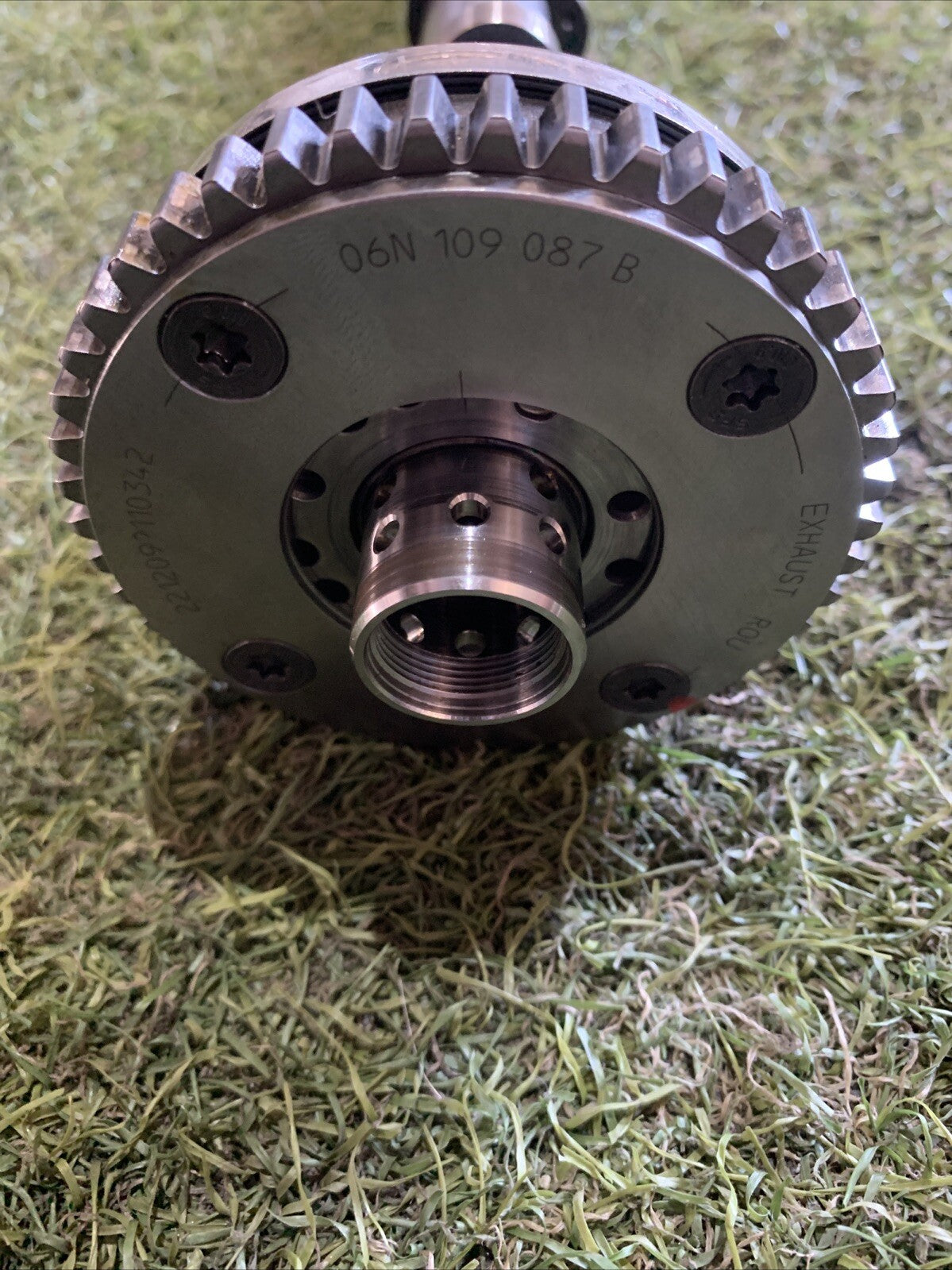 Albero A Camme Audi Q3 2020 2.0 Benzina 06N109087B