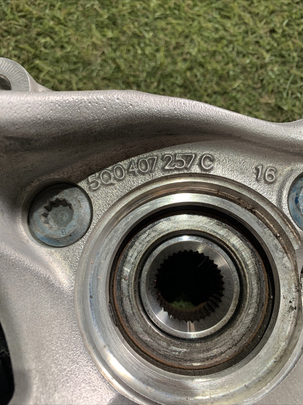 MOZZO MONTANTE FUSELLO ANTERIORE SINISTRO VOLKSWAGEN TIGUAN 2017 1.6 DIESEL